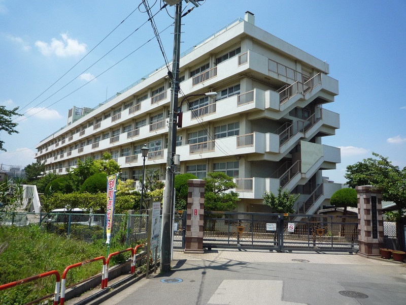 東浦和中学校