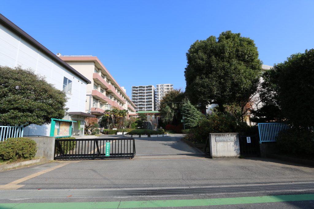 与野八幡小学校