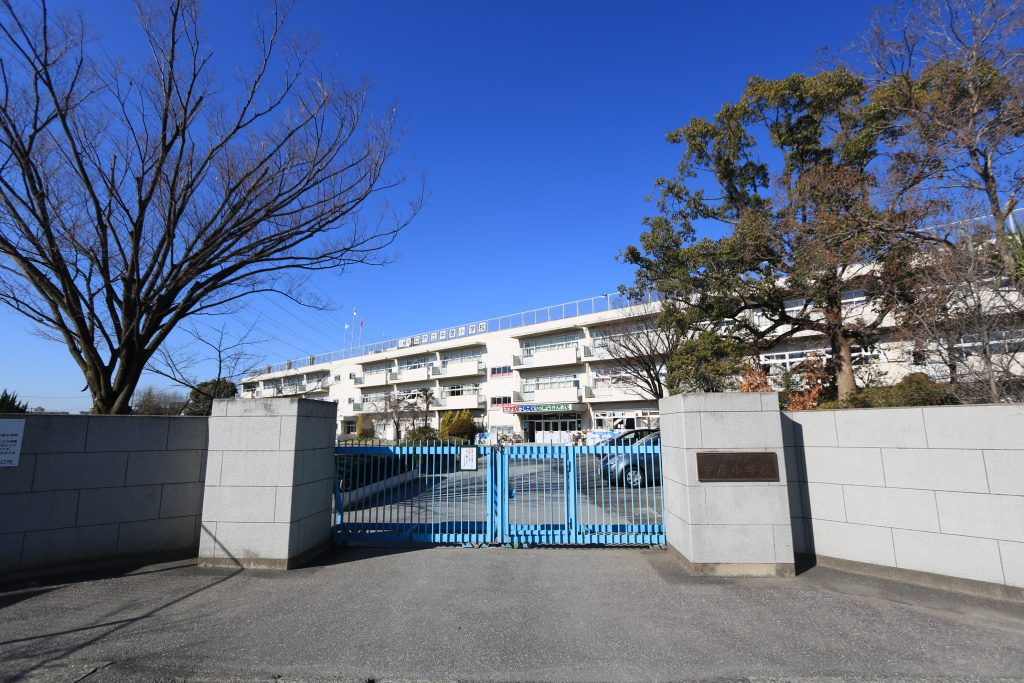 中居小学校