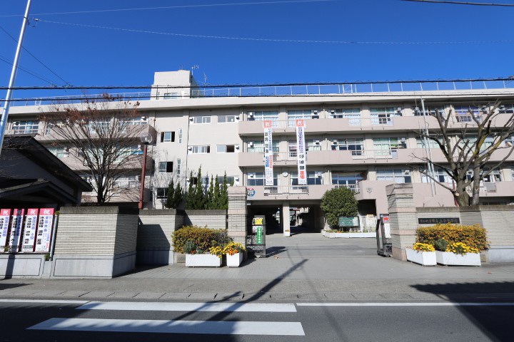 土合中学校