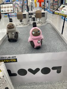 LOVOT(ラボット）